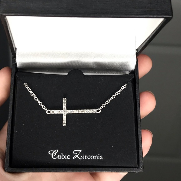 Jewelry - Cross Necklace - Cubic Zirconia/Sterling Silver